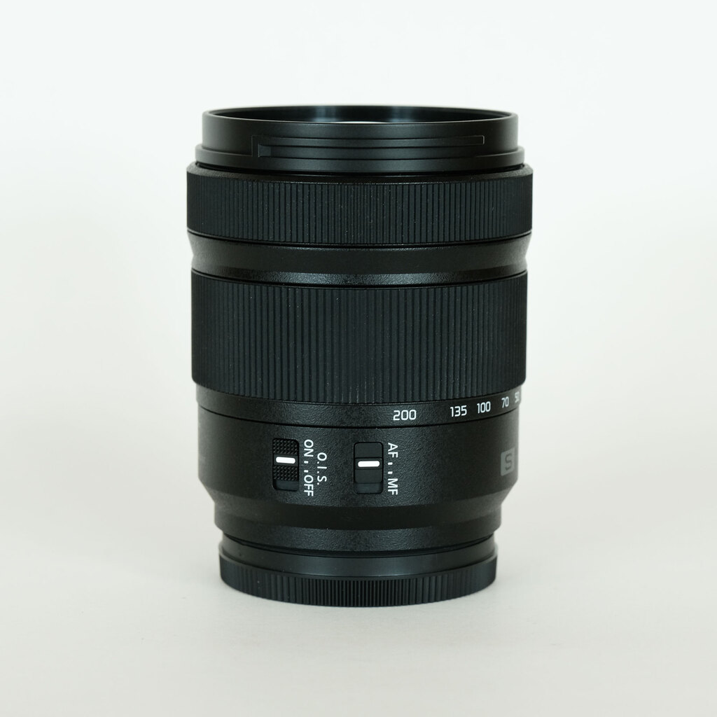 Panasonic LUMIX S 28-200mm F4-7.1 MACRO O.I.S.の出品 | ONE