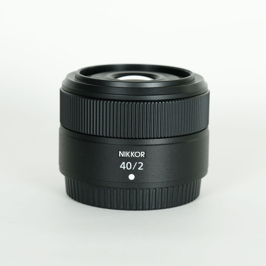 Nikon NIKKOR Z 40mm f/2 Nikon NIKKOR Z 40mm f/2