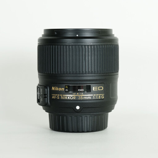 Nikon AF-S NIKKOR 35mm f/1.8G ED Nikon AF-S NIKKOR 35mm f/1.8G ED