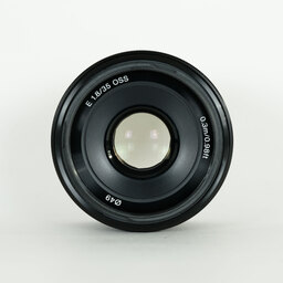 SONY E 35mm F1.8 OSS SEL35F18