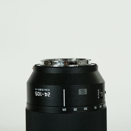 Panasonic LUMIX S 24-105mm F4 MACRO O.I.S. Panasonic LUMIX S 24-105mm F4 MACRO O.I.S.