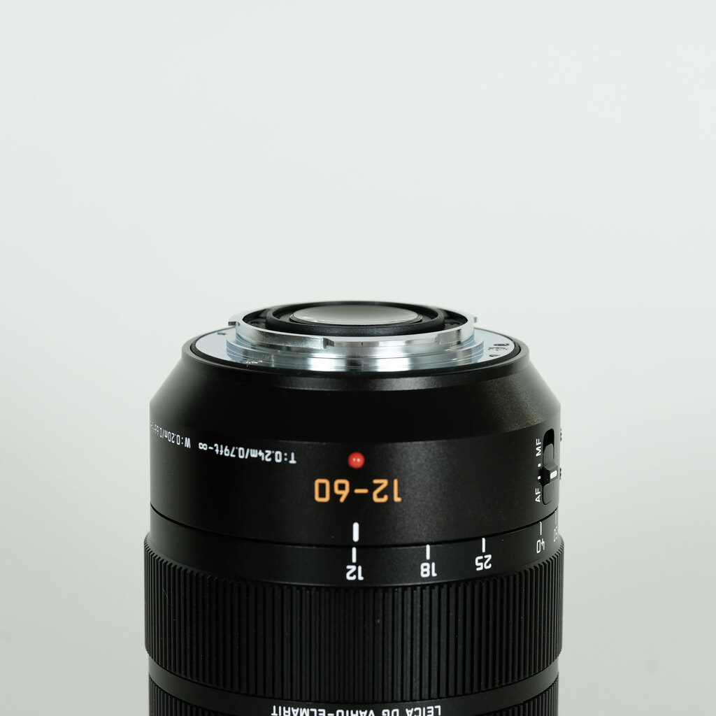 Panasonic LEICA DG VARIO-ELMARIT 12-60mm / F2.8-4.0 ASPH. / POWER O.I.S. Panasonic LEICA DG VARIO-ELMARIT 12-60mm / F2.8-4.0 ASPH. / POWER O.I.S.