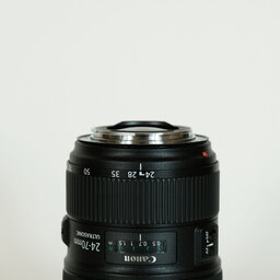 Canon EF24-70mm F2.8L II USM Canon EF24-70mm F2.8L II USM