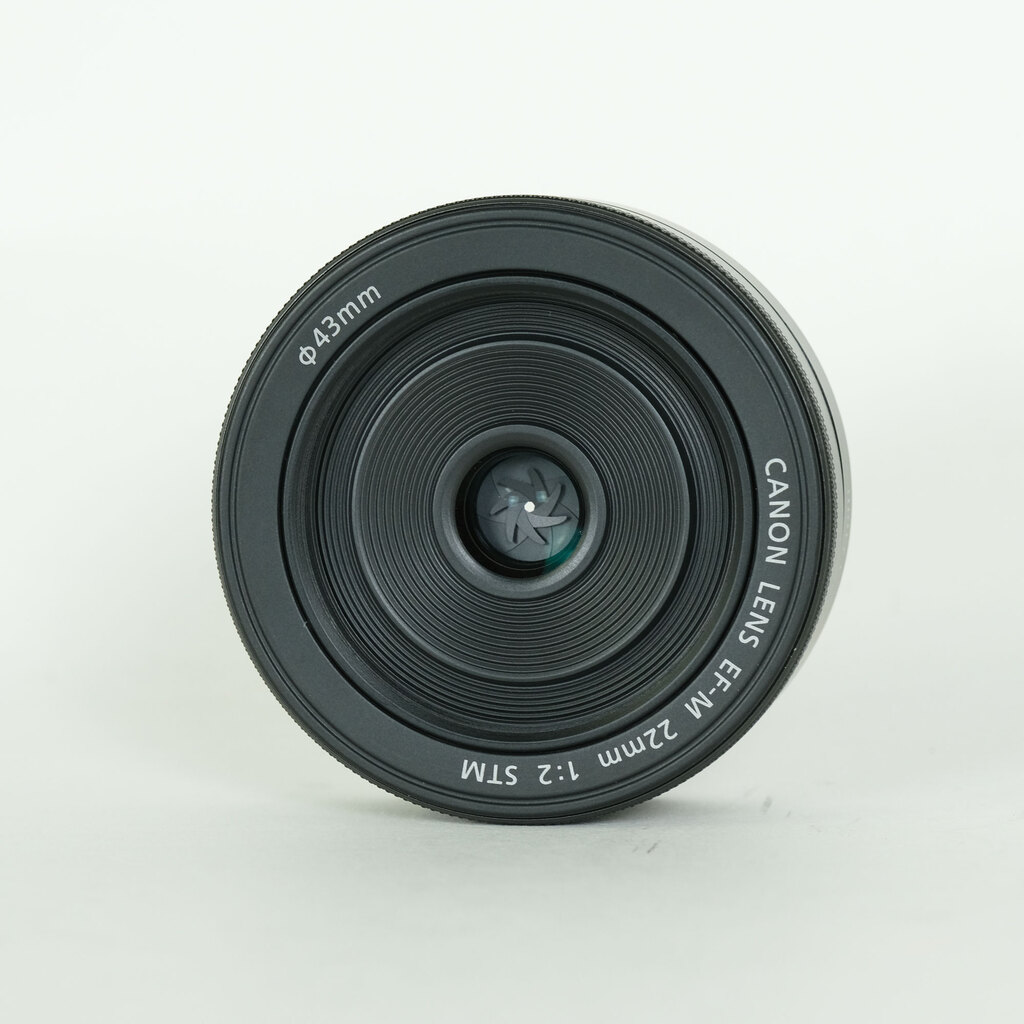 Canon EF-M22mm F2 STM