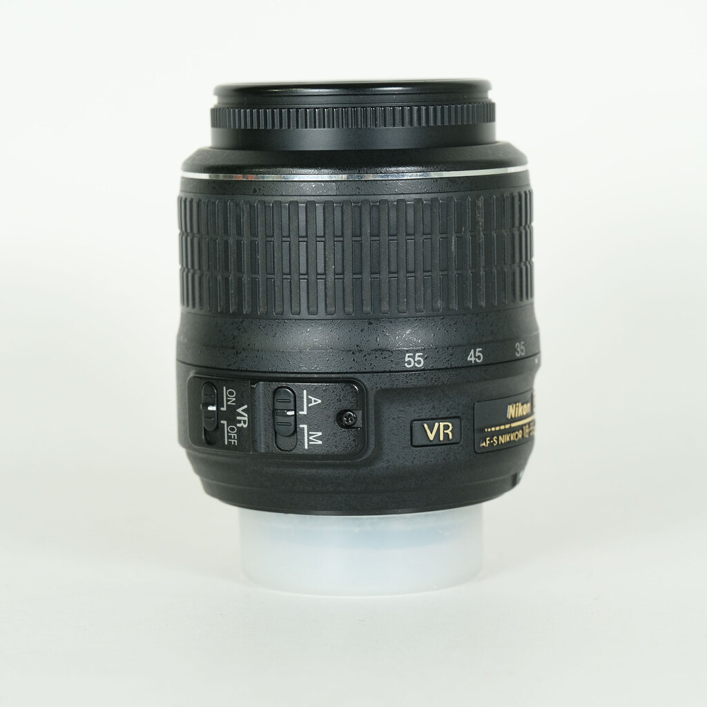 Nikon AF-S DX NIKKOR 18-55mm F3.5-5.6 G VR
