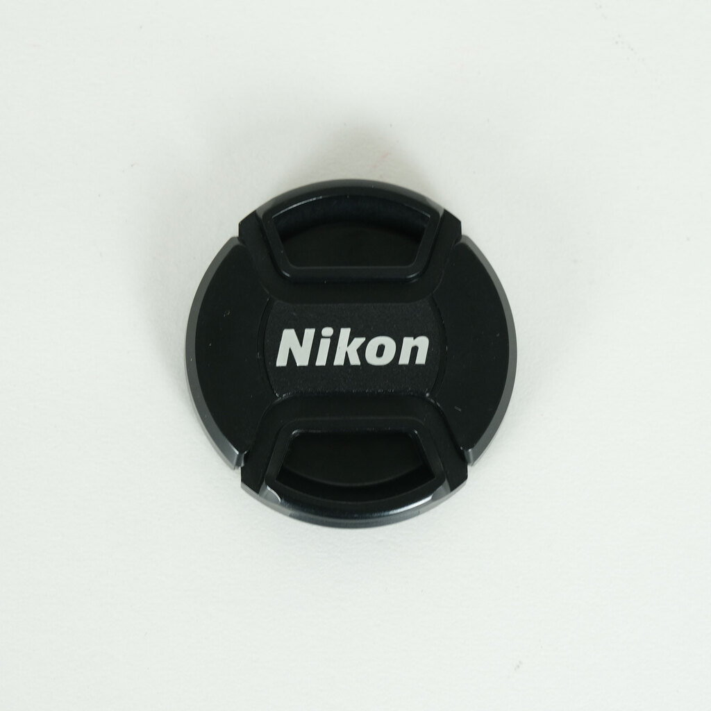 Nikon AF-S DX Micro NIKKOR 40mm f/2.8G Nikon AF-S DX Micro NIKKOR 40mm f/2.8G