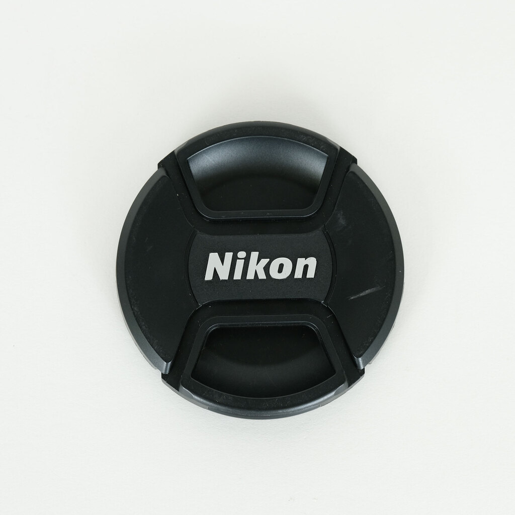 Nikon AF-S DX NIKKOR 16-80mm f/2.8-4E ED VR Nikon AF-S DX NIKKOR 16-80mm f/2.8-4E ED VR