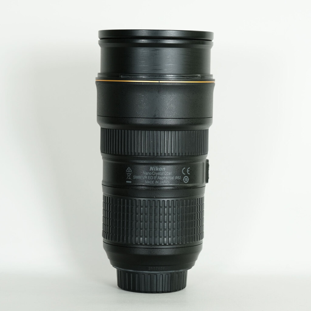 Nikon AF-S NIKKOR 24-70mm f/2.8E ED VR Nikon AF-S NIKKOR 24-70mm f/2.8E ED VR