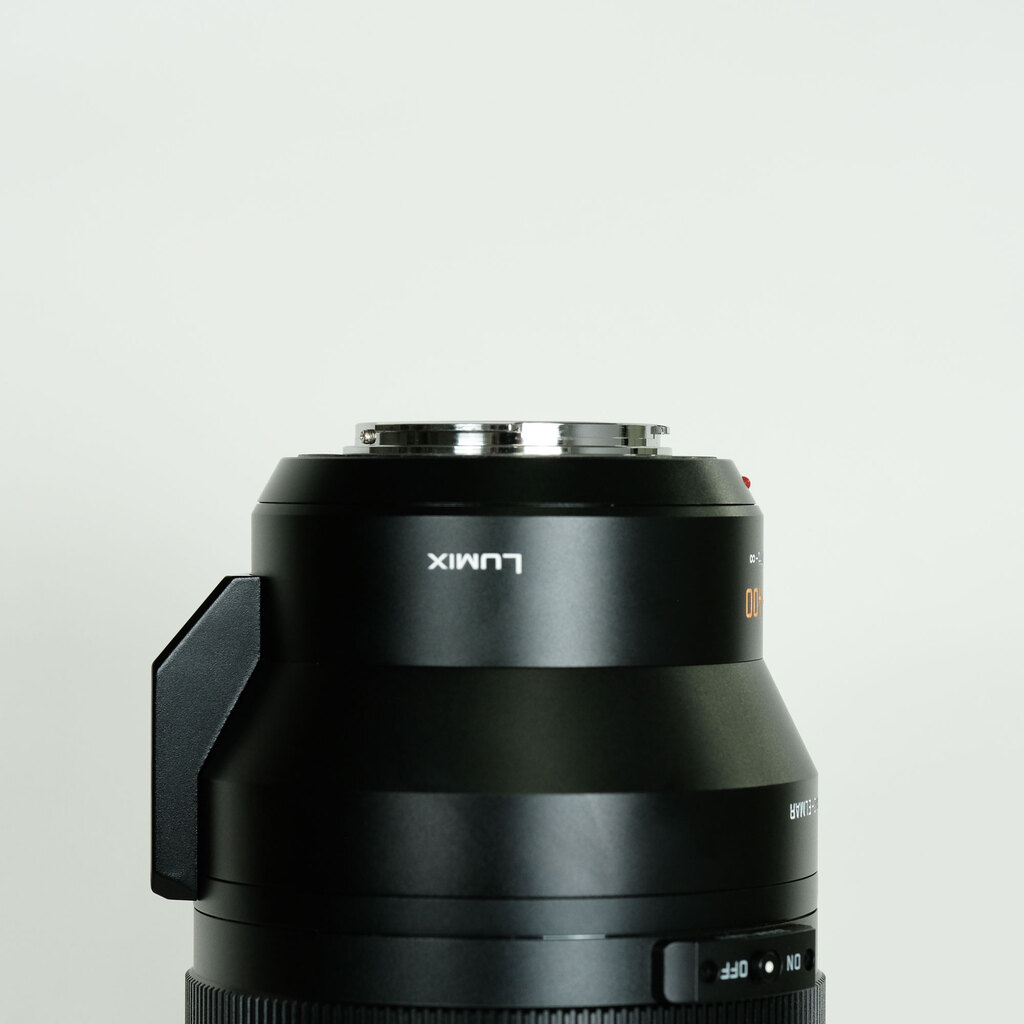 Panasonic LEICA DG VARIO-ELMAR 100-400mm / F4.0-6.3 II ASPH. / POWER O.I.S. Panasonic LEICA DG VARIO-ELMAR 100-400mm / F4.0-6.3 II ASPH. / POWER O.I.S.