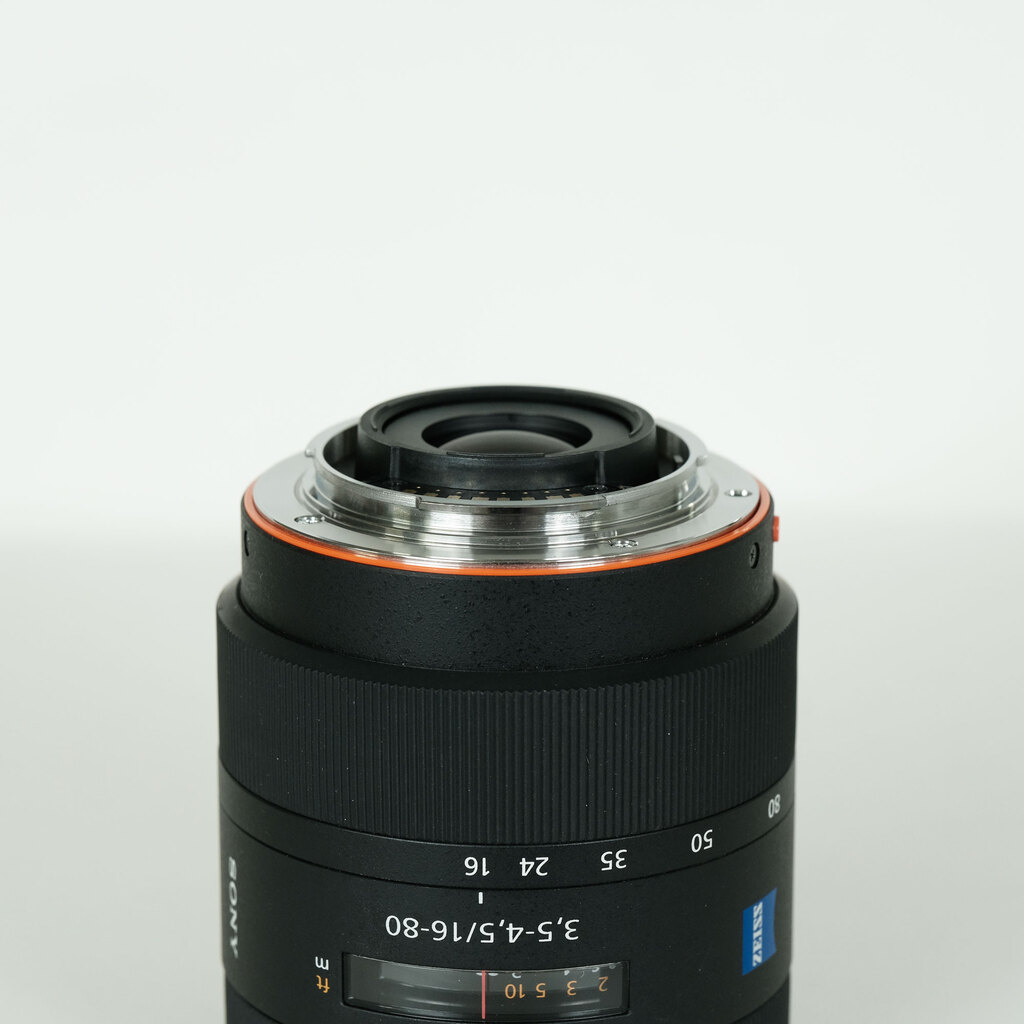 SONY Vario-Sonnar T＊ DT 16-80mm F3.5-4.5 ZA SAL1680Z