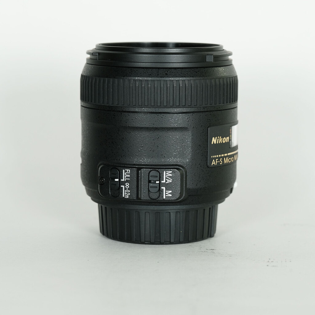 Nikon AF-S DX Micro NIKKOR 40mm f/2.8G