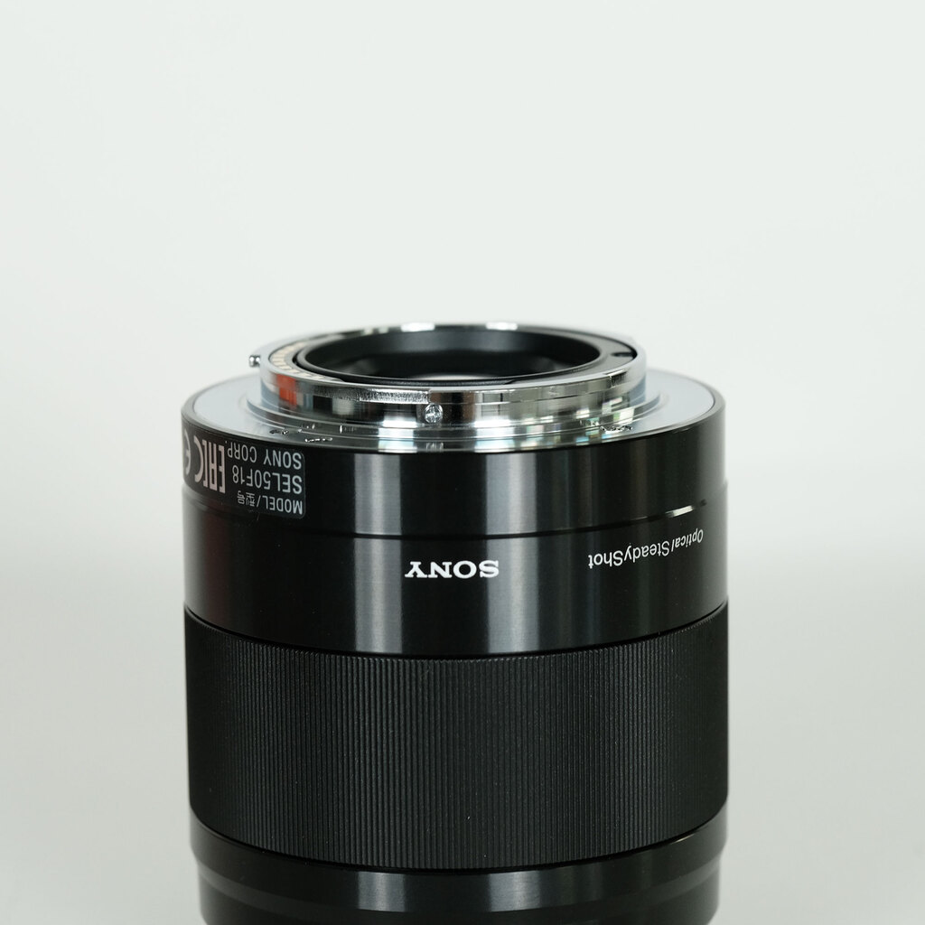 SONY E SEL50F18 OSS レンズ Amazon.com : SONY E 50mm F1.8 OSS SEL50F18 -S (Silver) for
