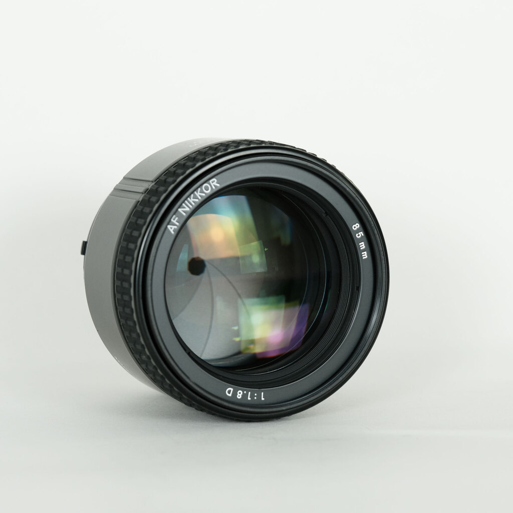 Nikon Ai AF Nikkor 85mm f/1.8Dの出品 | ONE SCENE（ワンシーン）