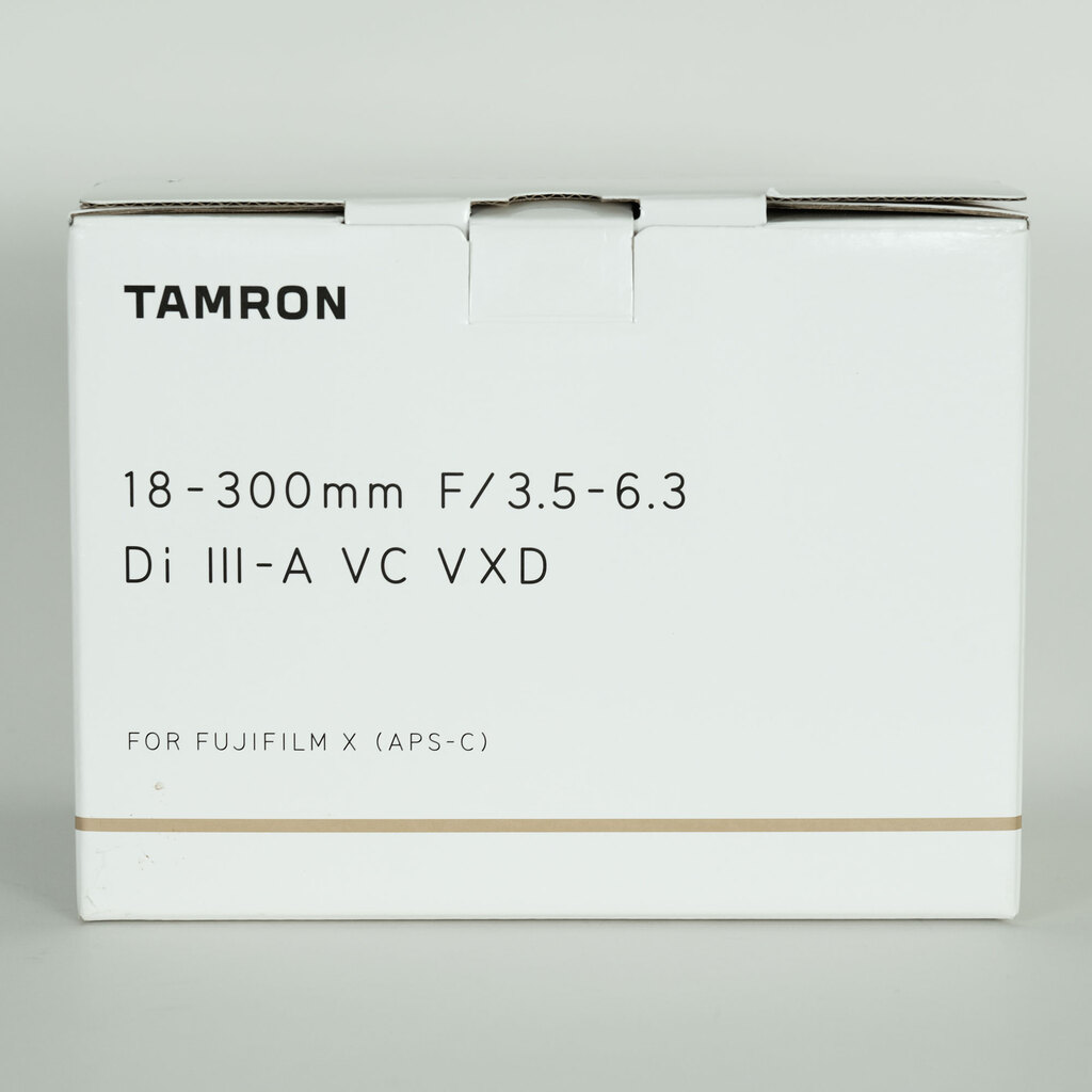 TAMRON 18-300mm F/3.5-6.3 Di III-A VC VXD (Model B061) [フジフイルムX用]