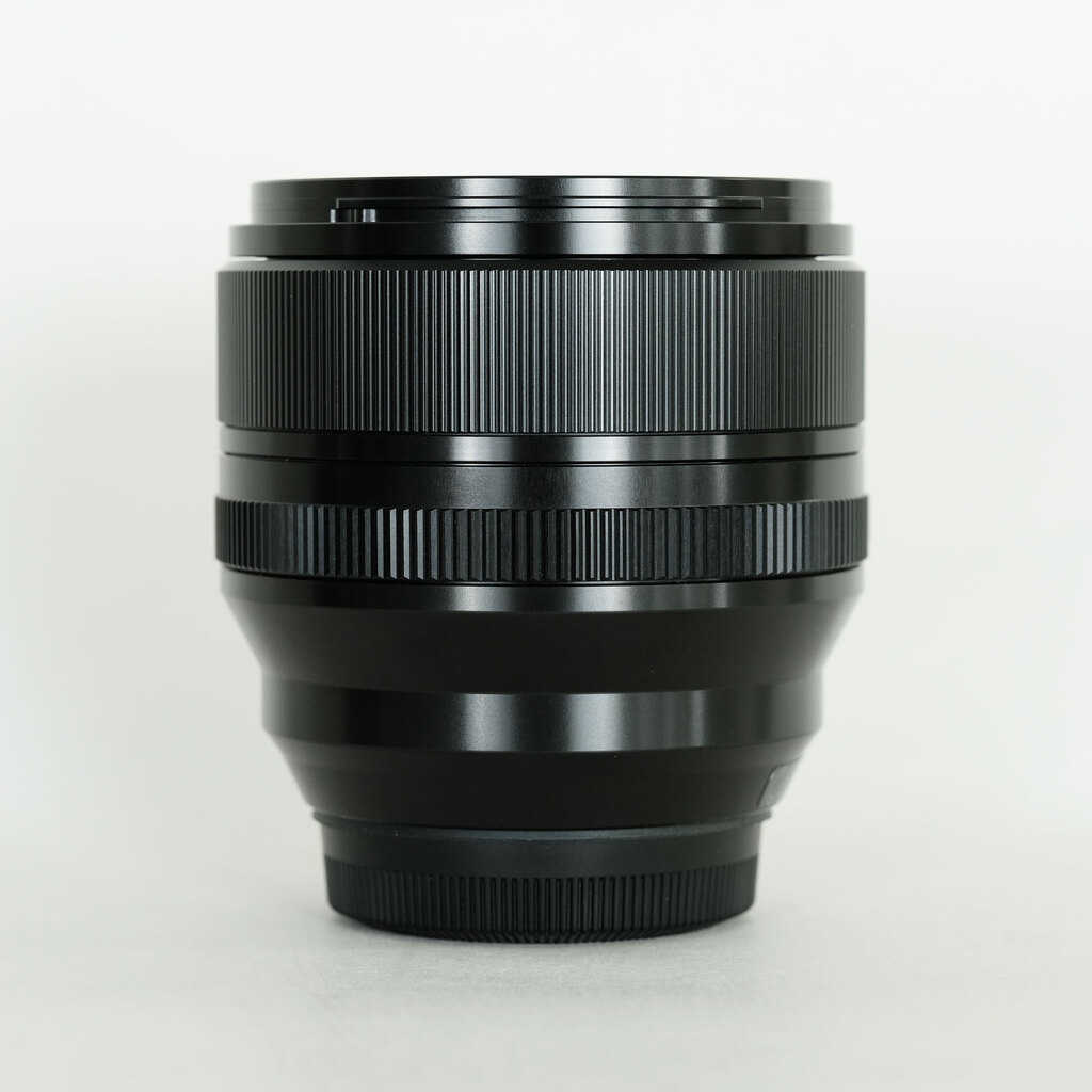 FUJIFILM XF56mmF1.2 R WR FUJIFILM XF56mmF1.2 R WR