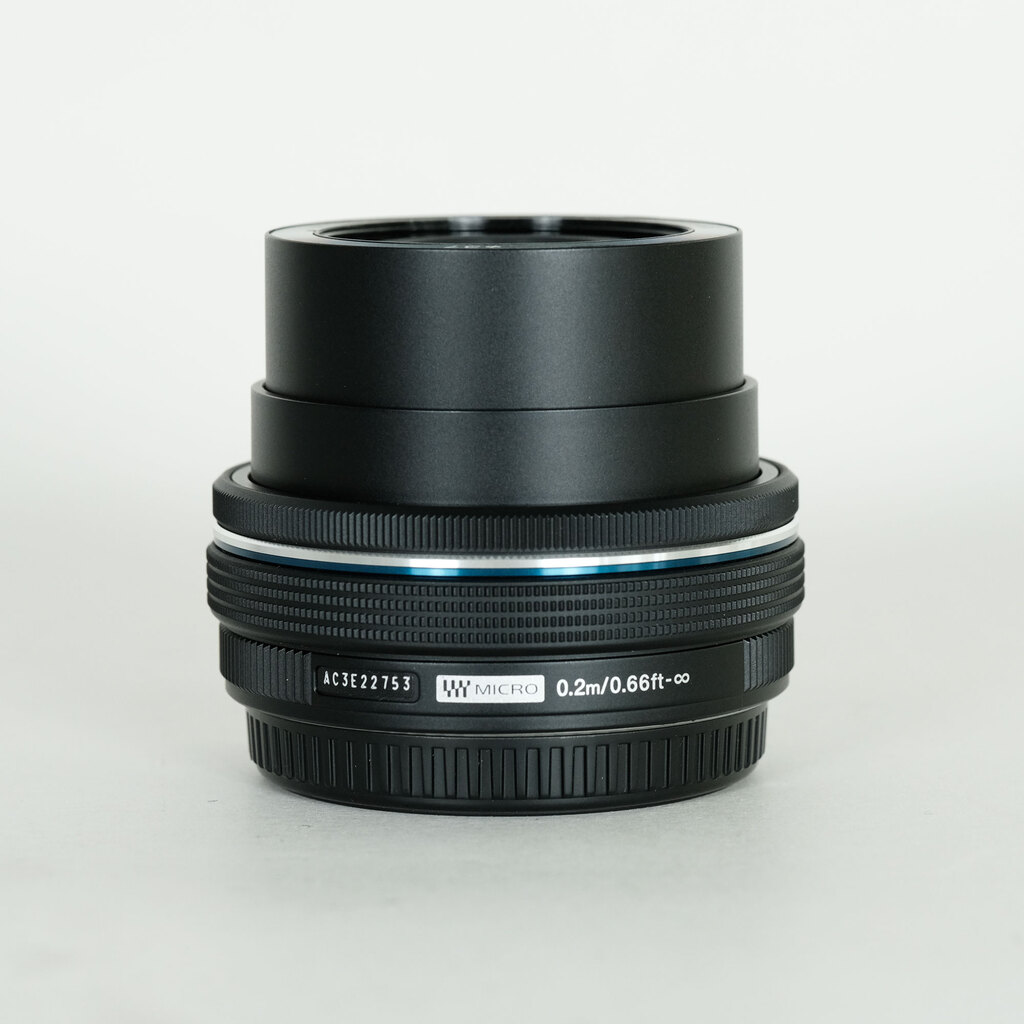 美品　OLYMPUS　ED14-42mm F3.5-5.6EZブラック Olympus 14-42mm f3.5-5.6 EZ ED M. Black Lens