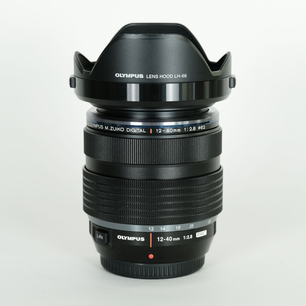 OLYMPUS M.ZUIKO DIGITAL ED 12-40mm F2.8 PRO OLYMPUS M.ZUIKO DIGITAL ED 12-40mm F2.8 PRO