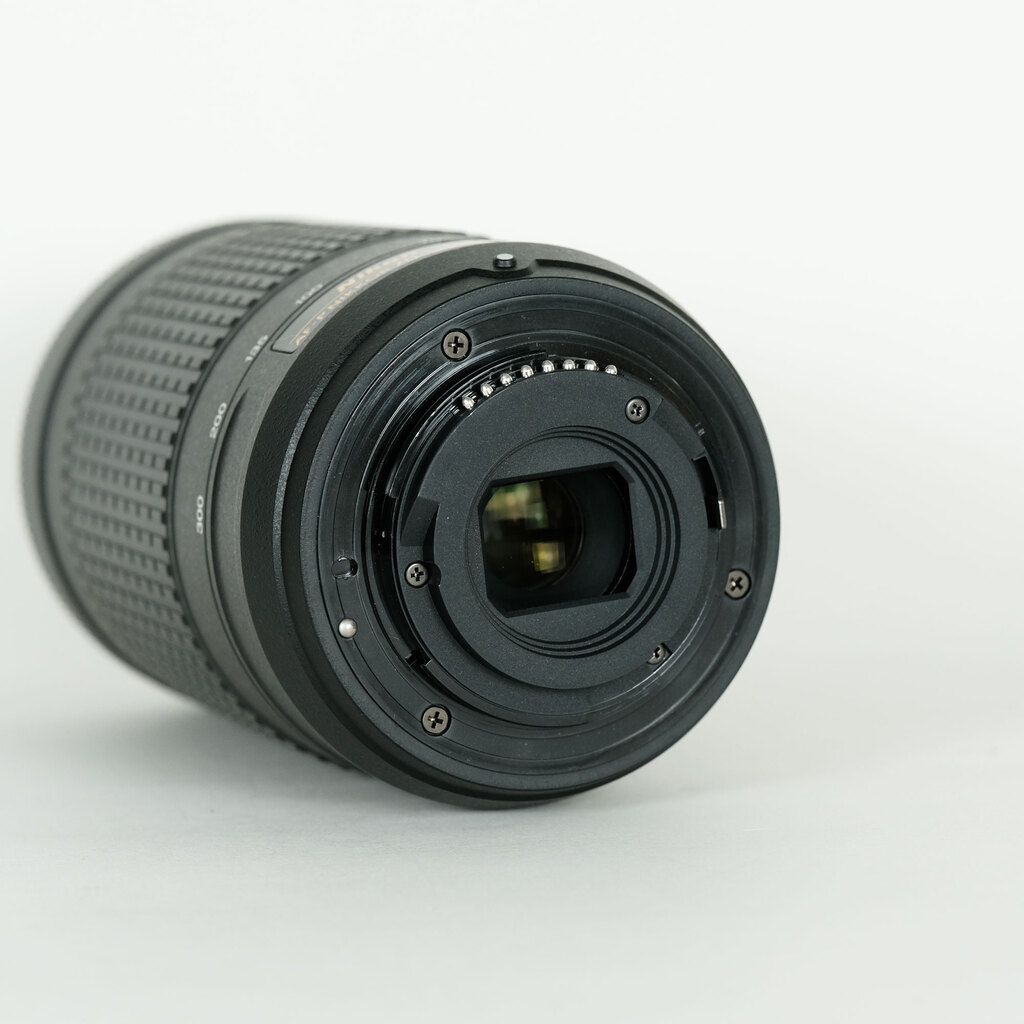 Nikon AF-P DX NIKKOR 70-300mm f/4.5-6.3G ED VR Nikon AF-P DX NIKKOR 70-300mm f/4.5-6.3G ED VR