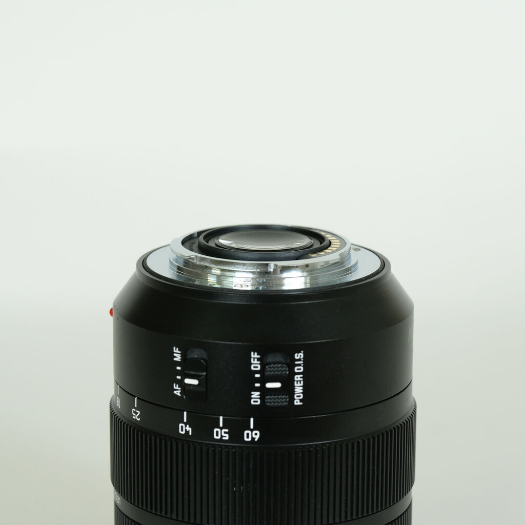 Panasonic LEICA DG VARIO-ELMARIT 12-60mm / F2.8-4.0 ASPH. / POWER O.I.S. Panasonic LEICA DG VARIO-ELMARIT 12-60mm / F2.8-4.0 ASPH. / POWER O.I.S.