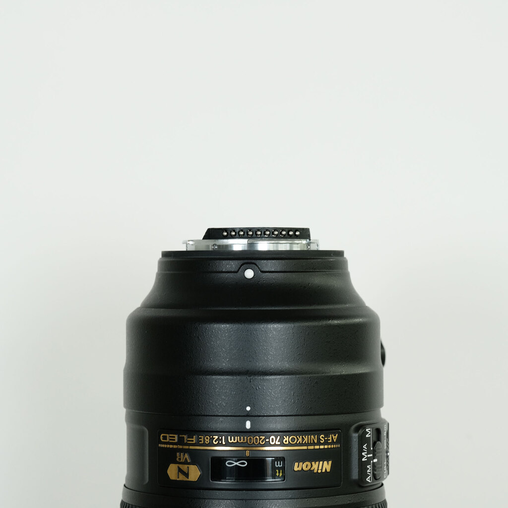 Nikon AF-S NIKKOR 70-200mm f/2.8E FL ED VR Nikon AF-S NIKKOR 70-200mm f/2.8E FL ED VR