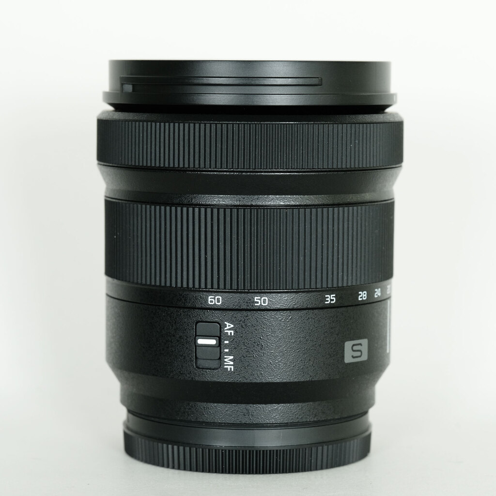 レンズ(ズーム) LUMIX 20-60mm メールで開発インタビュー】 LUMIX S 20-60mm F3.5-5.6〜 20mm