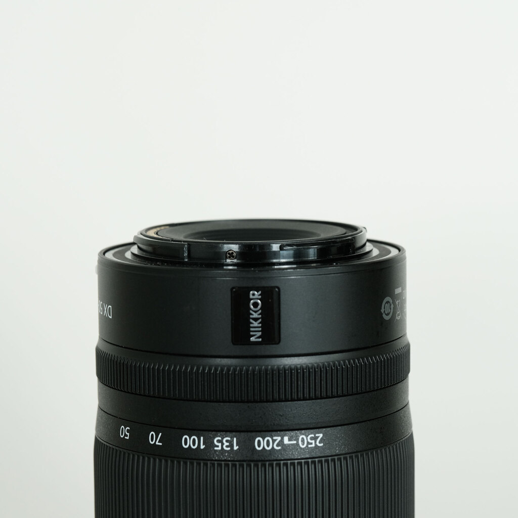 Nikon NIKKOR Z DX 50-250mm f/4.5-6.3 VR Nikon NIKKOR Z DX 50-250mm f/4.5-6.3 VR