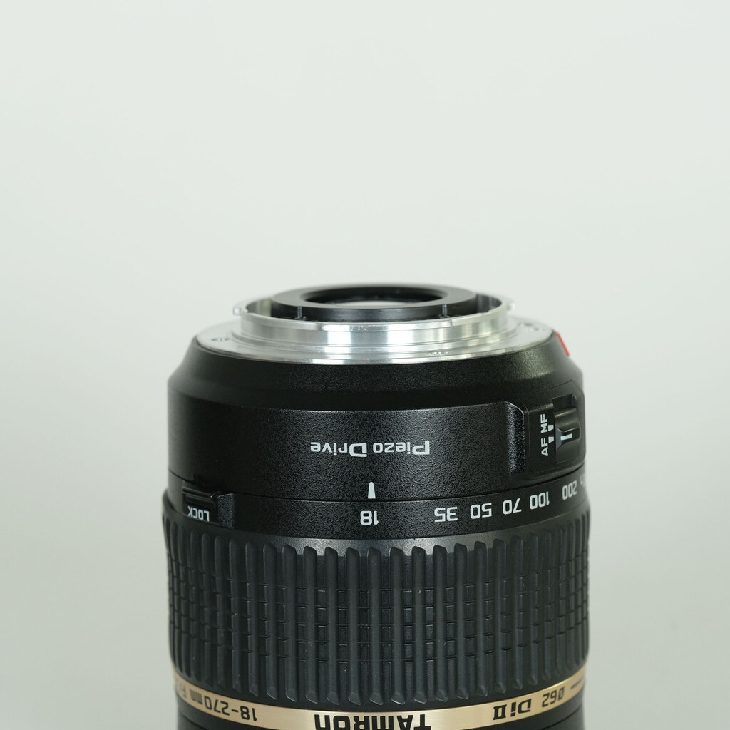 TAMRON 18-270mm F3.5-6.3 DiII PZD/Model B008S(ソニーA用) TAMRON 18-270mm F3.5-6.3 DiII PZD/Model B008S(ソニーA用)