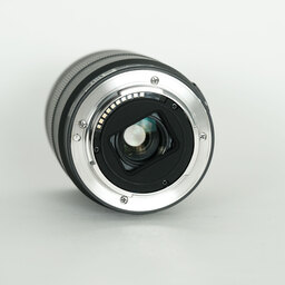 SONY E 18-135mm F3.5-5.6 OSS SEL18135