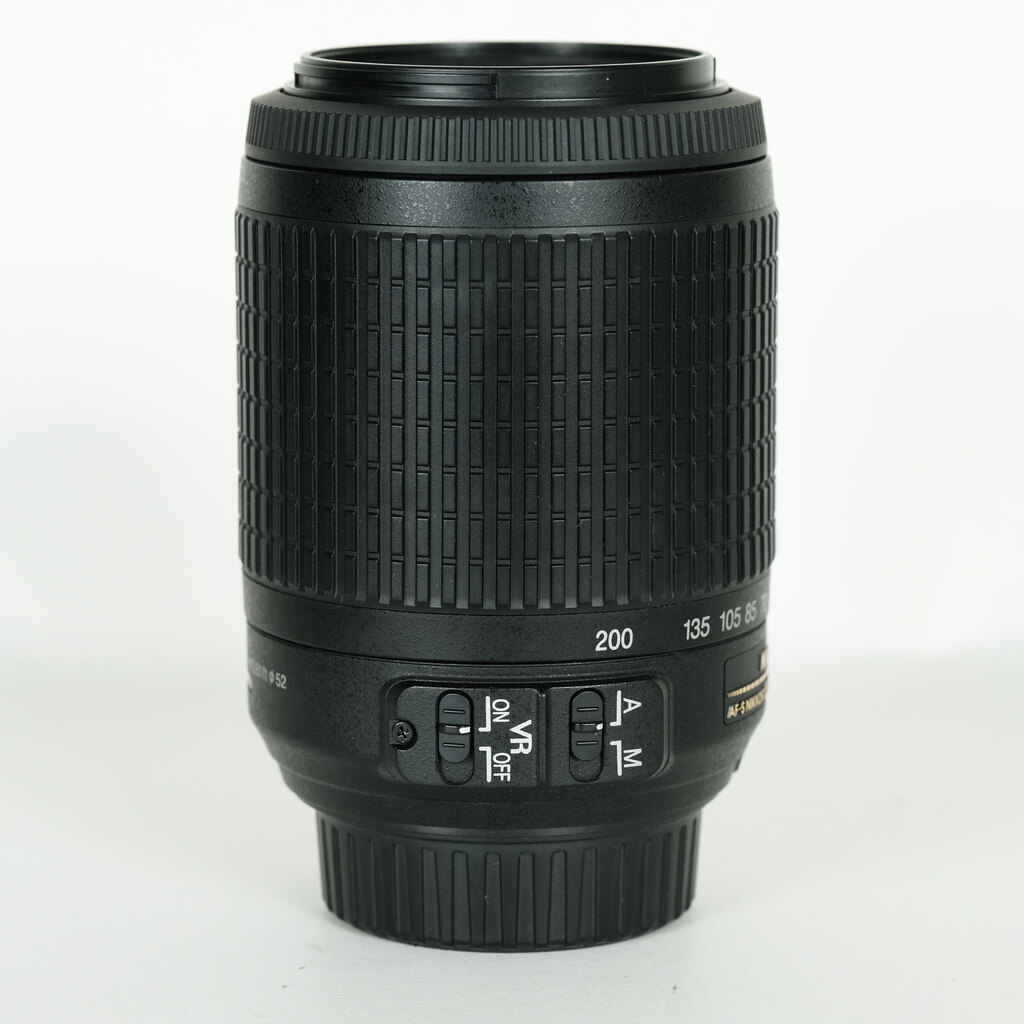 Nikon AF-S DX VR Zoom-Nikkor 55-200mm F4-5.6G IF-ED