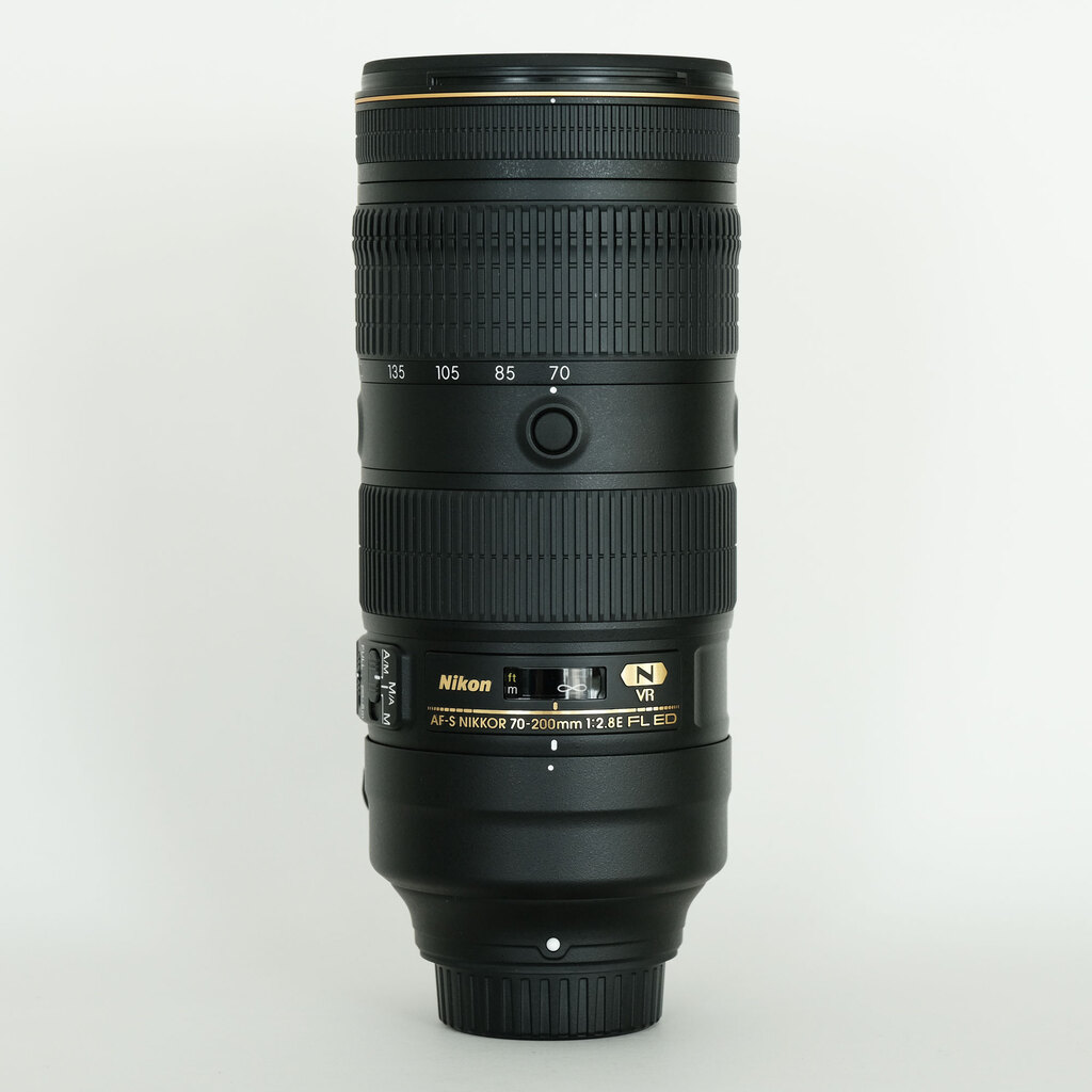 Nikon AF-S NIKKOR 70-200mm f/2.8E FL ED VR Nikon AF-S NIKKOR 70-200mm f/2.8E FL ED VR