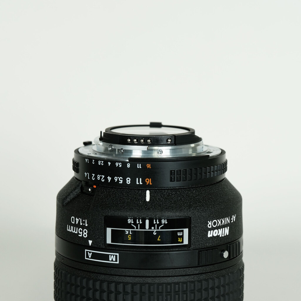 レンズ(単焦点) Nikon AF NIKKOR 85mm F1.4D Nikon(ニコン) AI AF Nikkor 85mm f/1.4D IF 実写レビュー