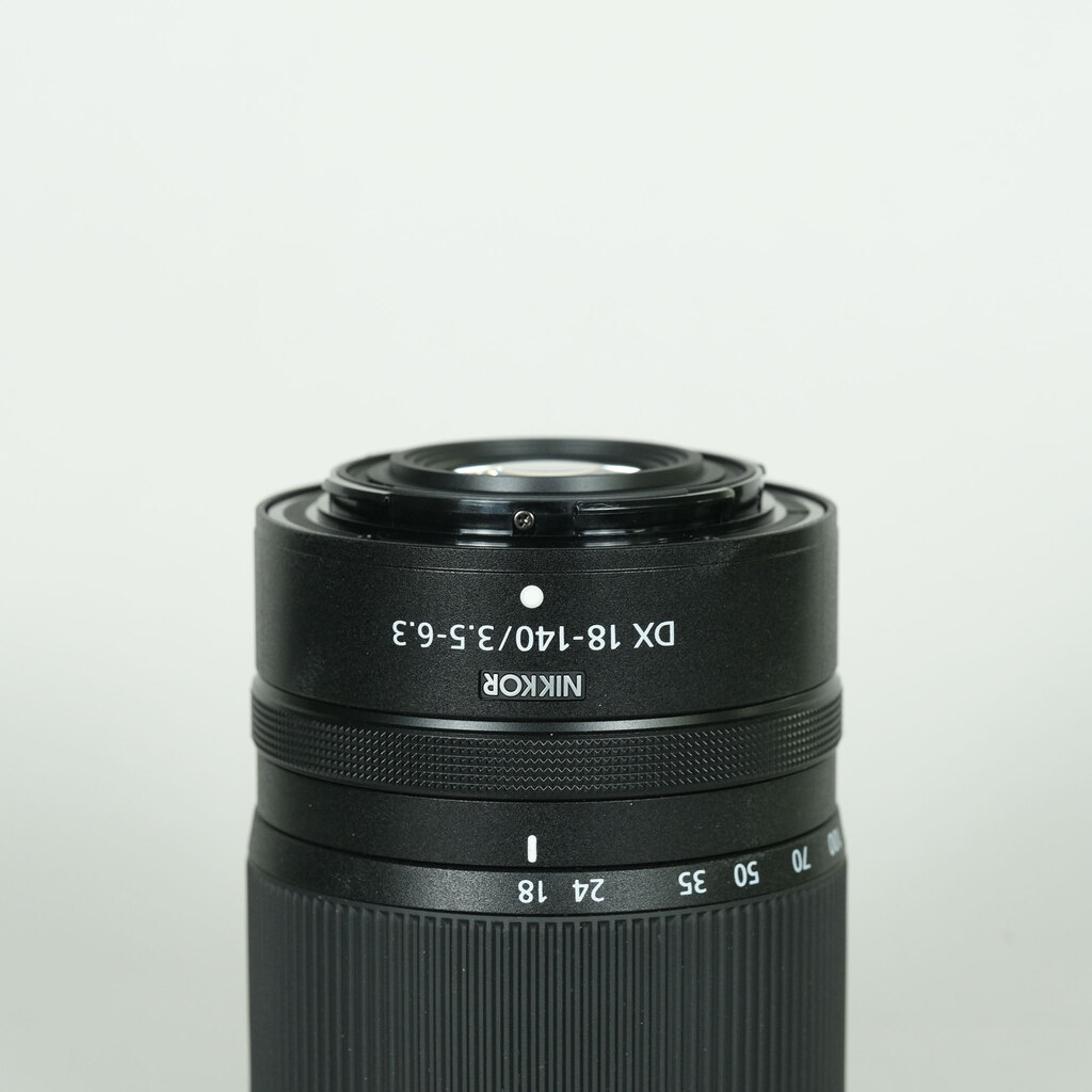 Nikon NIKKOR Z DX 18-140mm f/3.5-6.3 VR Nikon NIKKOR Z DX 18-140mm f/3.5-6.3 VR
