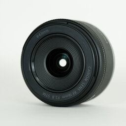 Canon RF16mm F2.8 STM