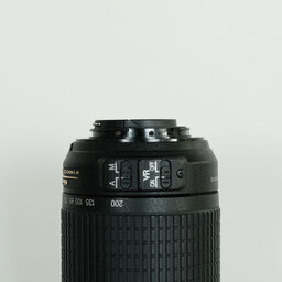 Nikon AF-S DX VR Zoom-Nikkor 55-200mm F4-5.6G IF-ED Nikon AF-S DX VR Zoom-Nikkor 55-200mm F4-5.6G IF-ED
