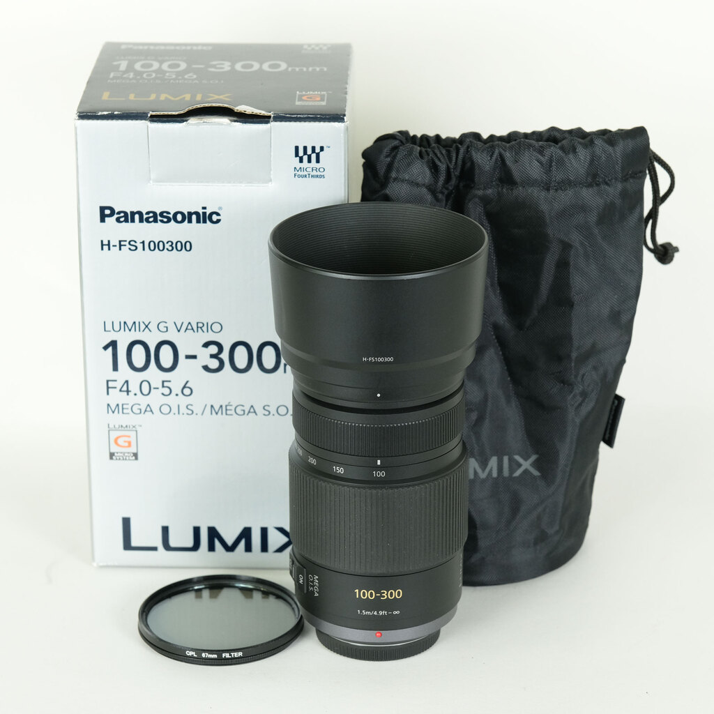 Panasonic LUMIX G VARIO 100-300mm / F4.0-5.6 / POWER O.I.S.
