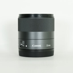 Canon EF-M32mm F1.4 STM Canon EF-M32mm F1.4 STM
