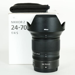 Nikon NIKKOR Z 24-70mm f/4 S Nikon NIKKOR Z 24-70mm f/4 S