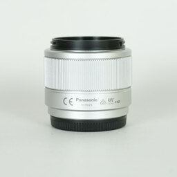 Panasonic LUMIX G 25mm F1.7 ASPH. Panasonic LUMIX G 25mm F1.7 ASPH.