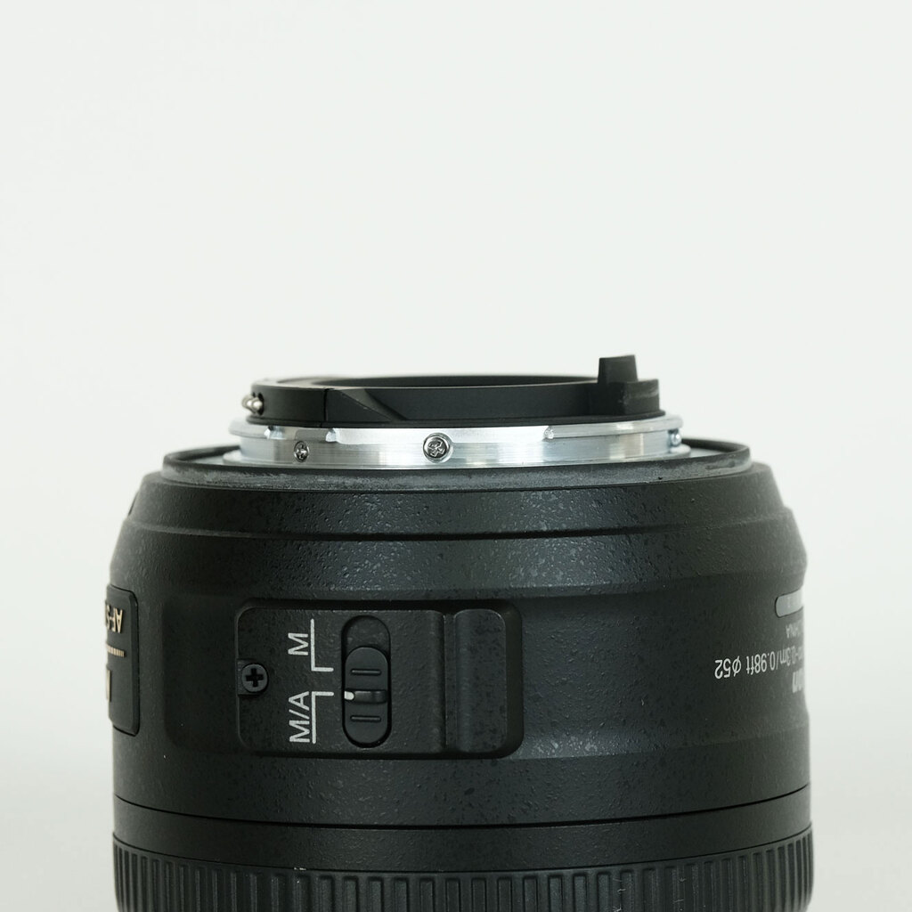 Nikon AF-S DX NIKKOR 35mm f/1.8G Nikon AF-S DX NIKKOR 35mm f/1.8G