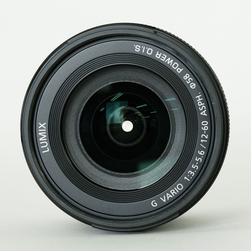 Panasonic LUMIX G VARIO 12-60mm / F3.5-5.6 ASPH. / POWER O.I.S. Panasonic LUMIX G VARIO 12-60mm / F3.5-5.6 ASPH. / POWER O.I.S.