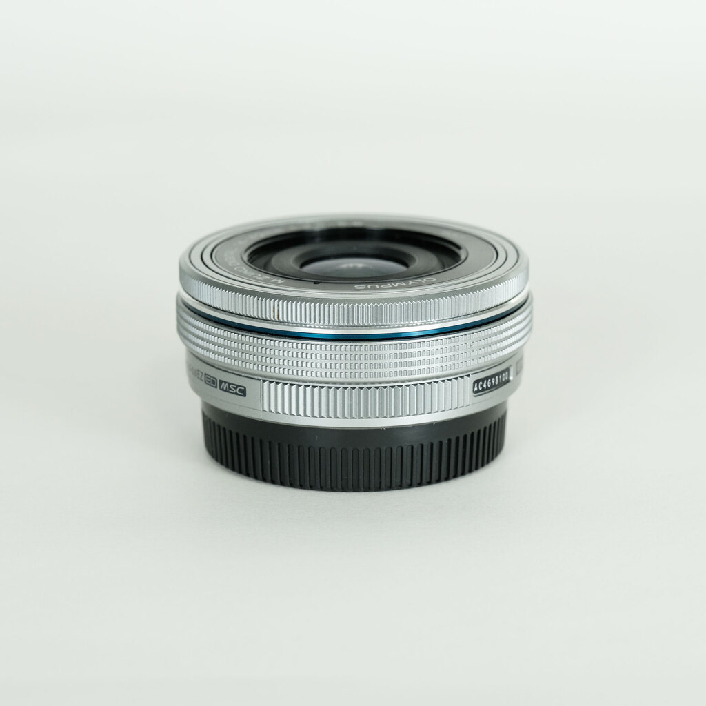 OLYMPUS M.ZUIKO DIGITAL ED 14-42mm F3.5-5.6 EZ シルバー