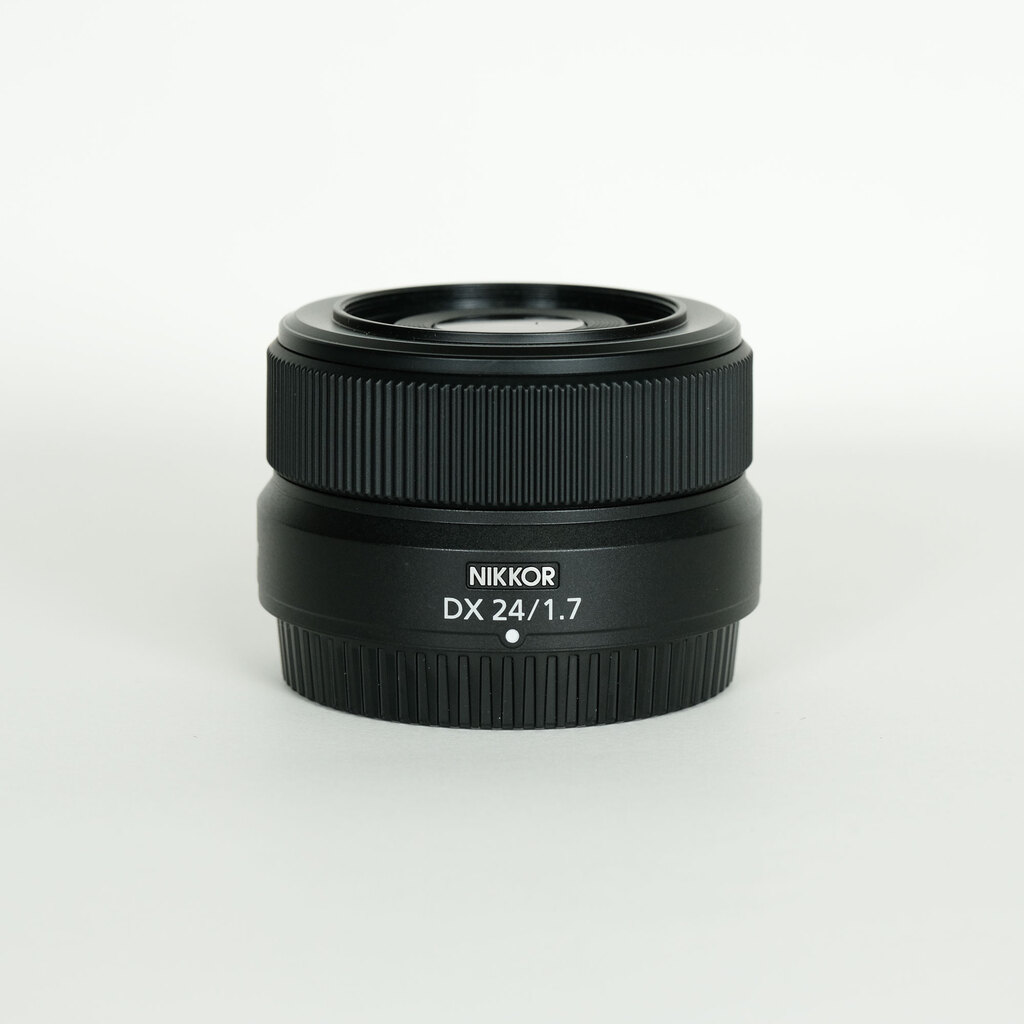 Nikon NIKKOR Z DX 24mm f/1.7 Nikon NIKKOR Z DX 24mm f/1.7