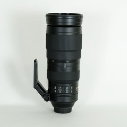 Nikon AF-S NIKKOR 200-500mm f/5.6E ED VR Nikon AF-S NIKKOR 200-500mm f/5.6E ED VR