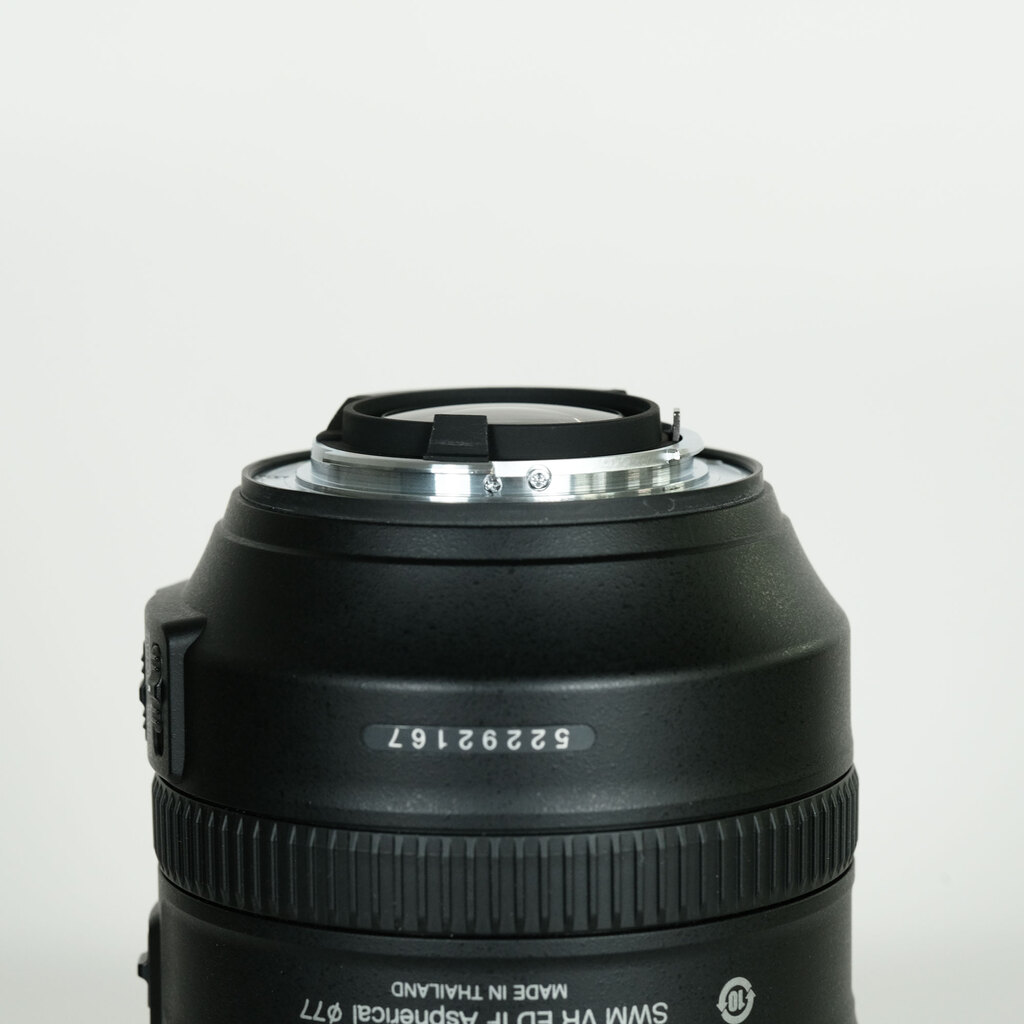 Nikon AF-S NIKKOR 28-300mm f/3.5-5.6G ED VR Nikon AF-S NIKKOR 28-300mm f/3.5-5.6G ED VR