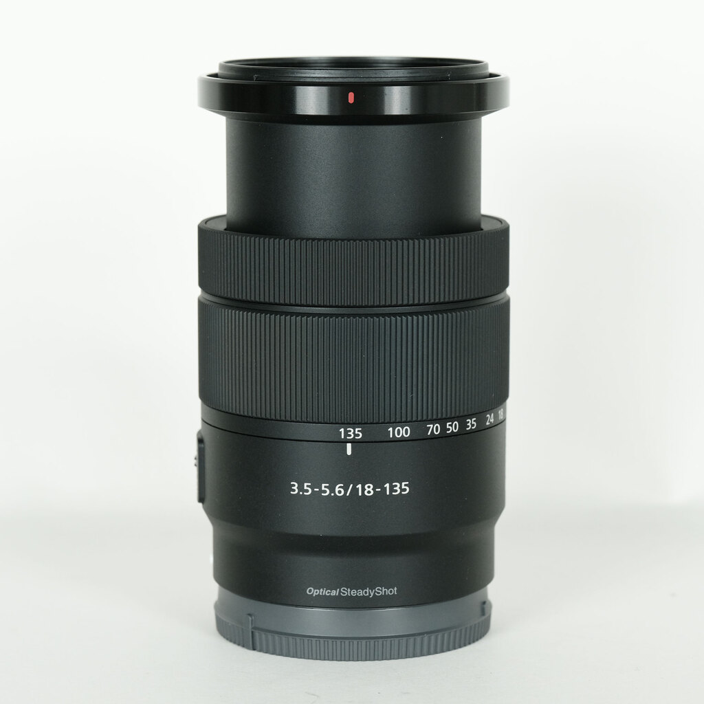 未使用品　SONY SEL18135 新品)SONY (ソニー) E 18-135mm F3.5-5.6 OSS SEL18135（商品ID