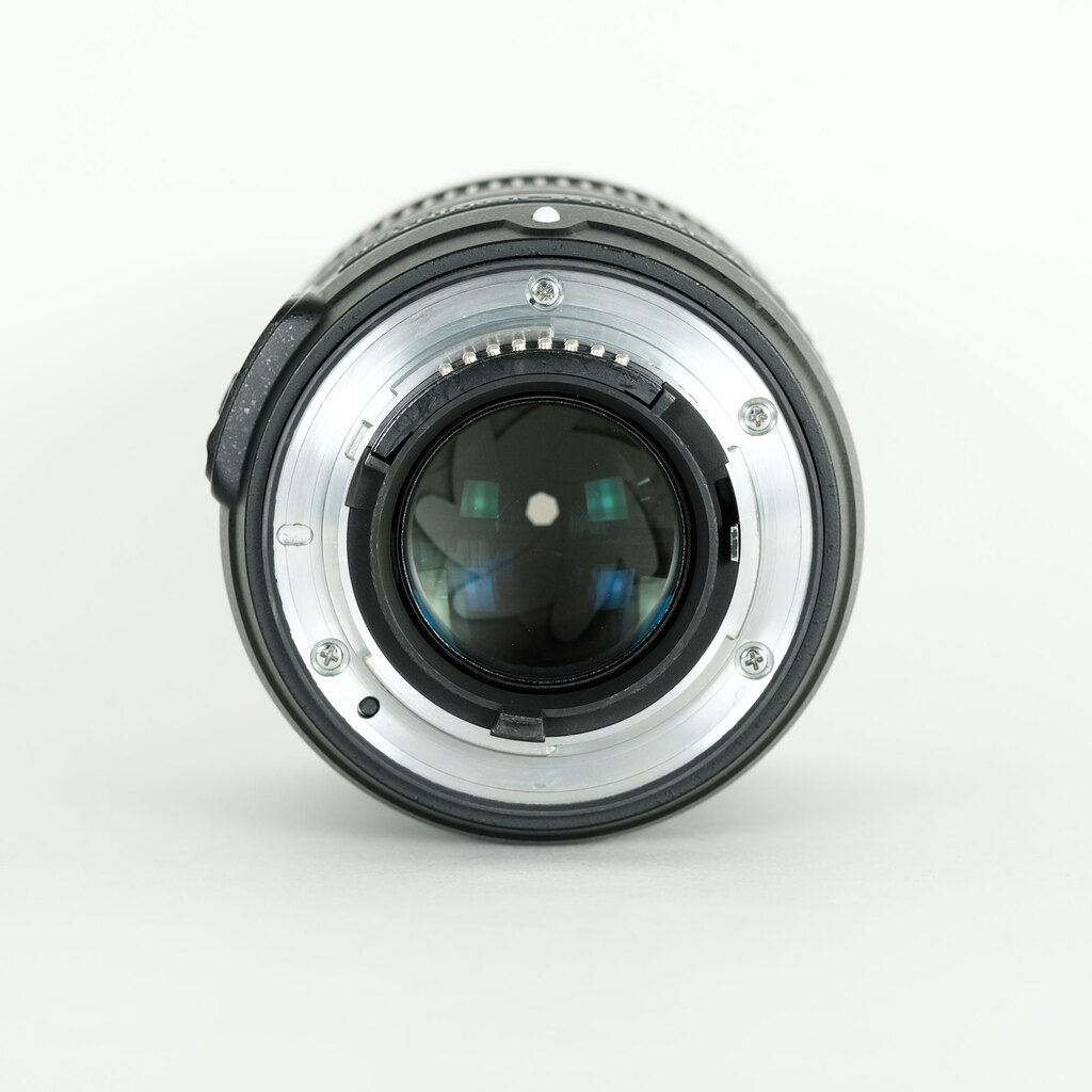 Nikon AF-S NIKKOR 28mm f/1.8G Nikon AF-S NIKKOR 28mm f/1.8G