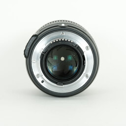 Nikon AF-S NIKKOR 28mm f/1.8G Nikon AF-S NIKKOR 28mm f/1.8G