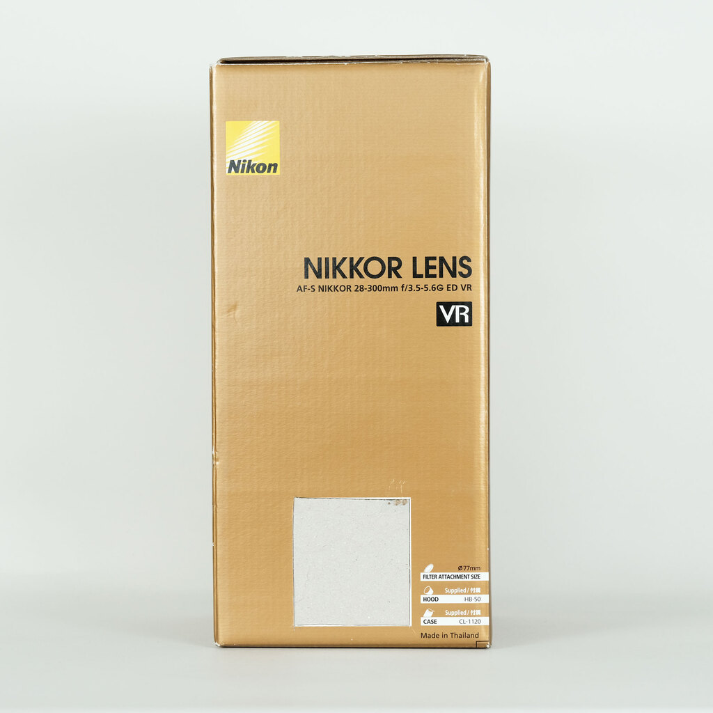 Nikon AF-S NIKKOR 28-300mm f/3.5-5.6G ED VR Nikon AF-S NIKKOR 28-300mm f/3.5-5.6G ED VR