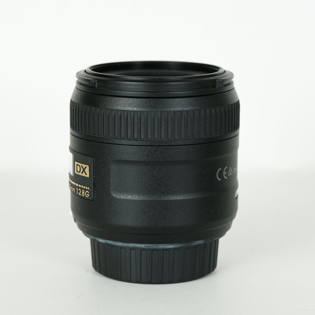 Nikon/カメラレンズ/AF-S DX Micro NIKKOR 40mm 2.8G/2150772/Bランク/62【中古】 Nikon 40mm f/2.8G AF-S DX Micro NIKKOR Lens - Black : Amazon