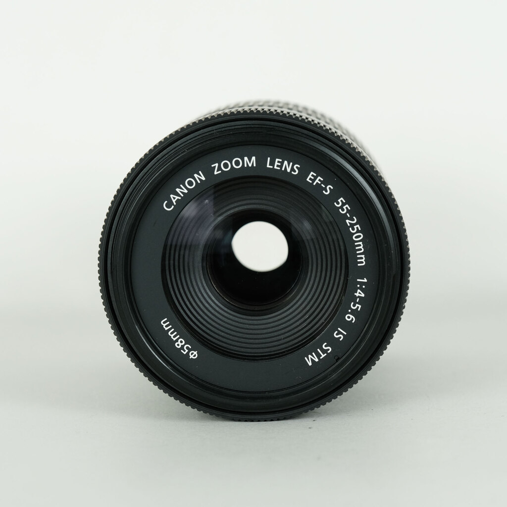 Canon EF-S55-250mm F4-5.6 IS STM